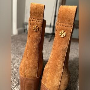 Tory Burch camel suede boots size 6 1/2